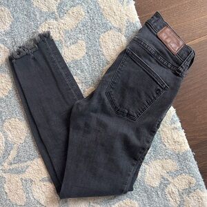 Madewell Charcoal 9” High-Rise Skinny Jeans w Destructed Hems